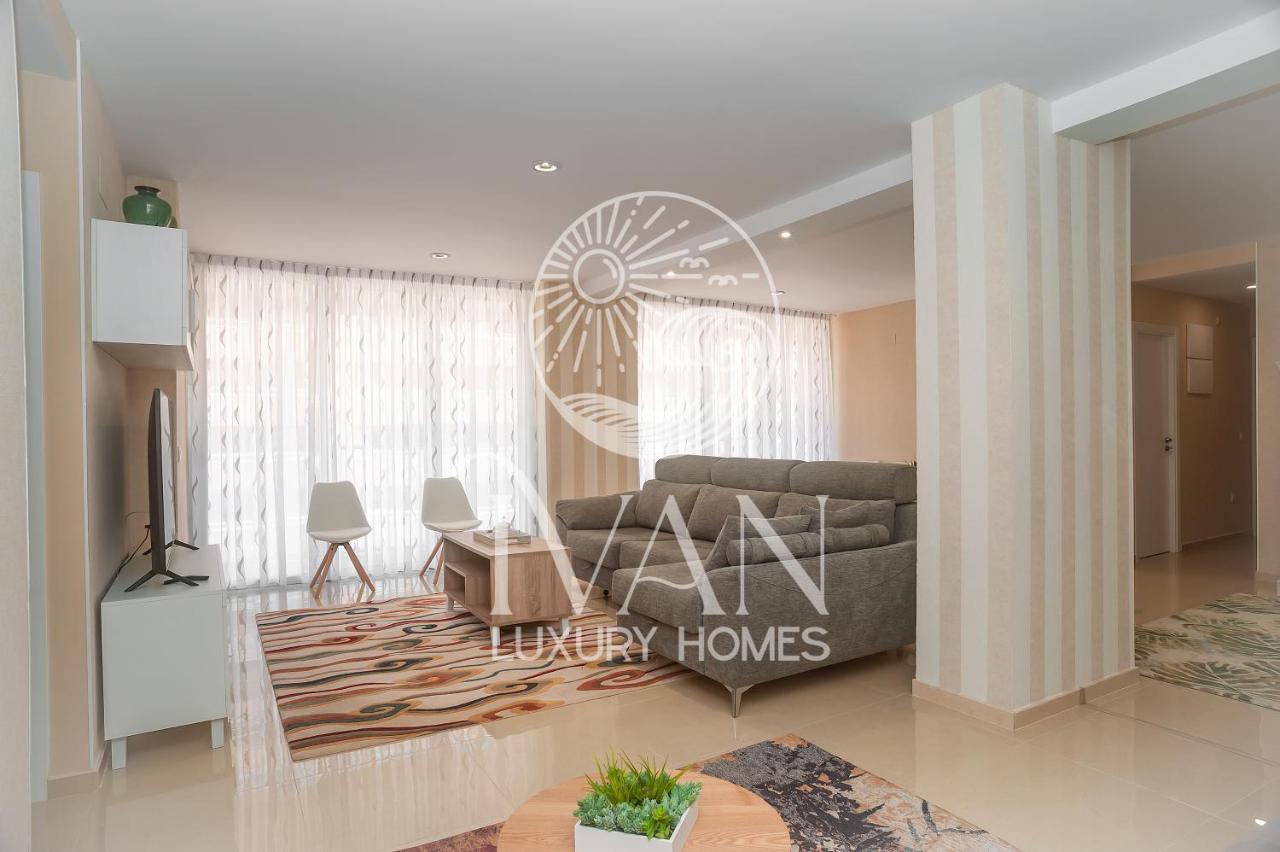 Casa Nala Ivan Luxury Homes 6ªpta Norte 1ªlinea オロペサ・デル・マール エクステリア 写真